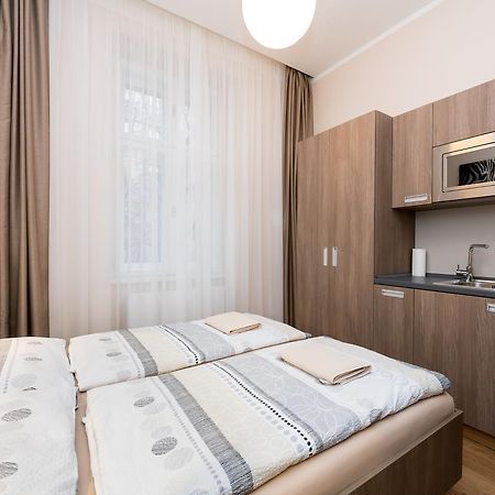 Manesova Astra Apartment Prague Exterior photo