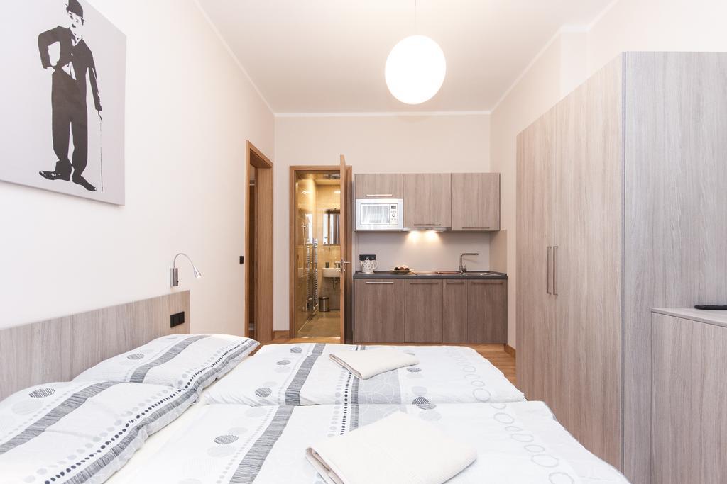 Manesova Astra Apartment Prague Room photo